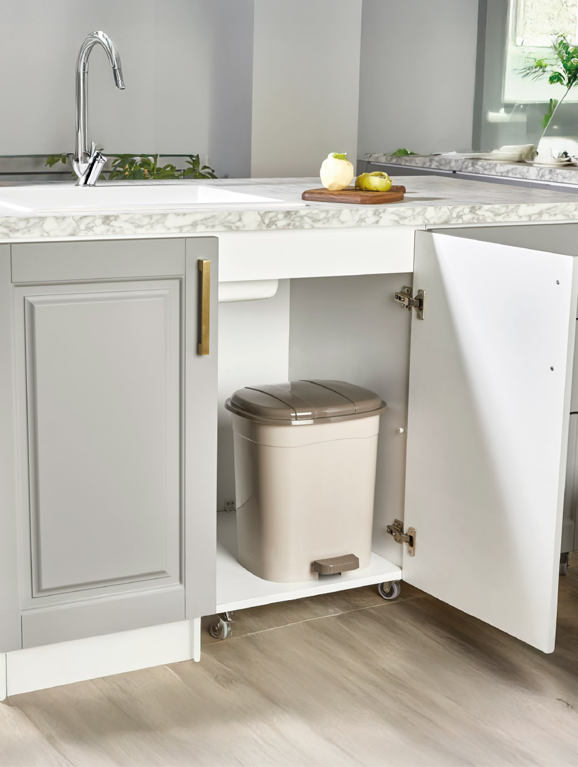 Pedal Clasico Dustbin - 5 Lt